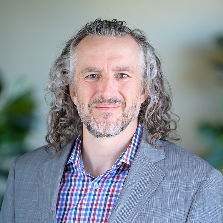 Brian Russell headshot